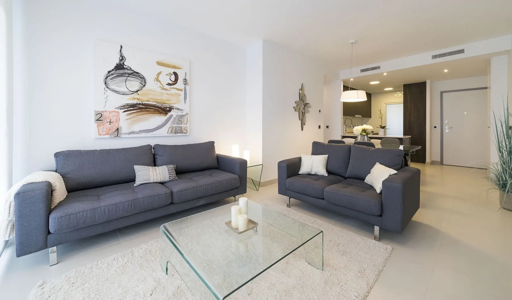 2 Bedrooms Quadruple Apartment with balcony