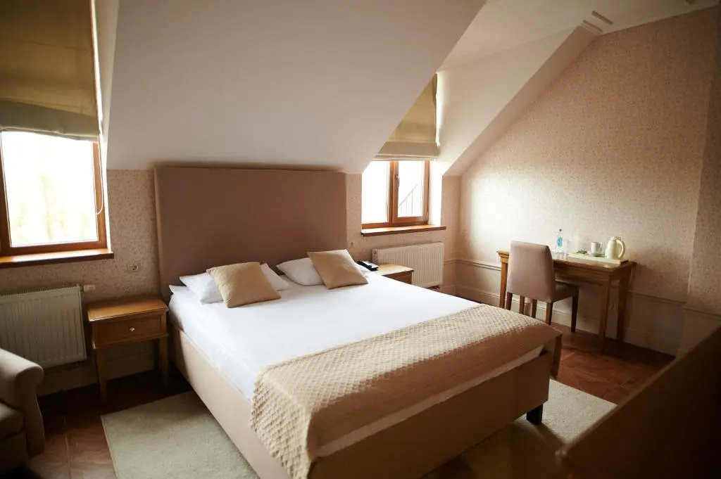 Hotel Royal Room Type - Standard Double room full double bed