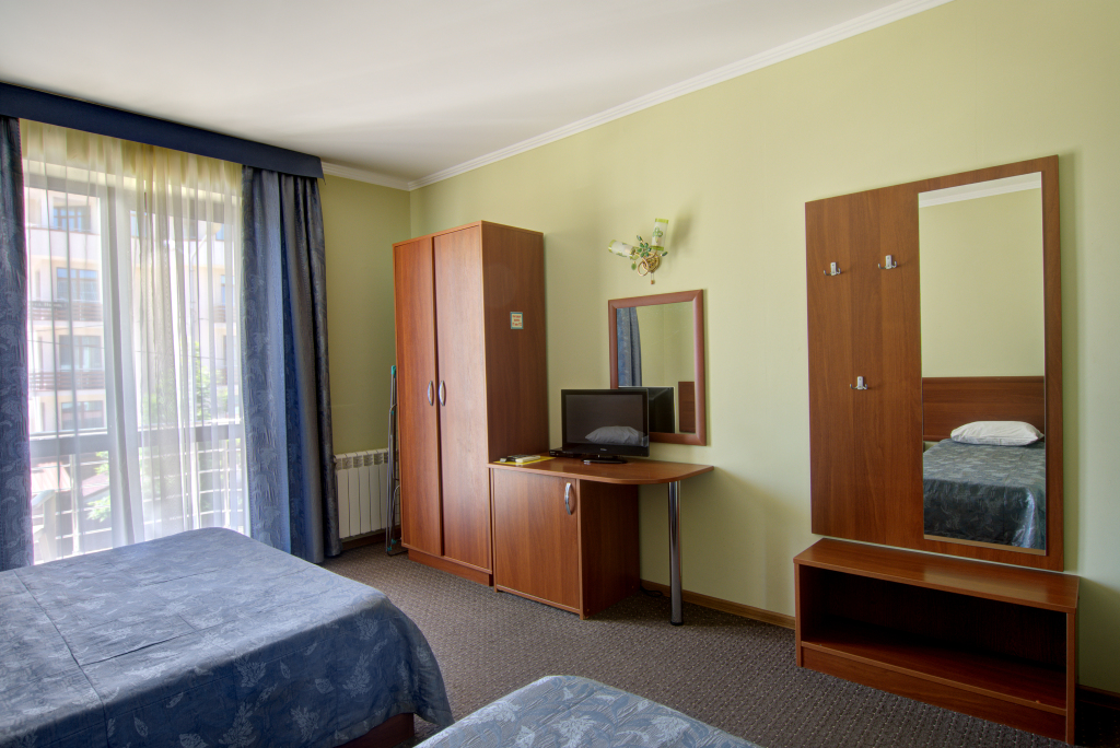 Четырёхместный номер в Янтарь