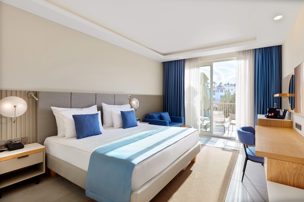 Terrace Double room with balcony and with view (full double bed)