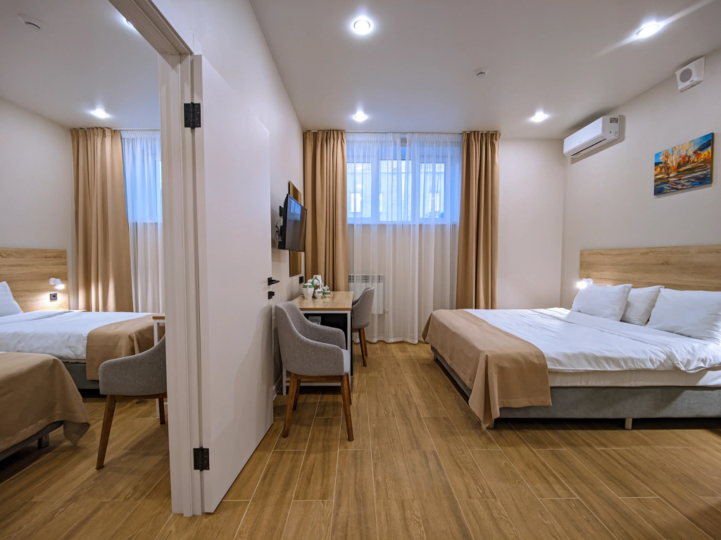 2 Bedrooms Junior Suite with view