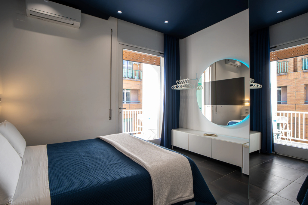 Standard Double room with balcony and with view (full double bed)