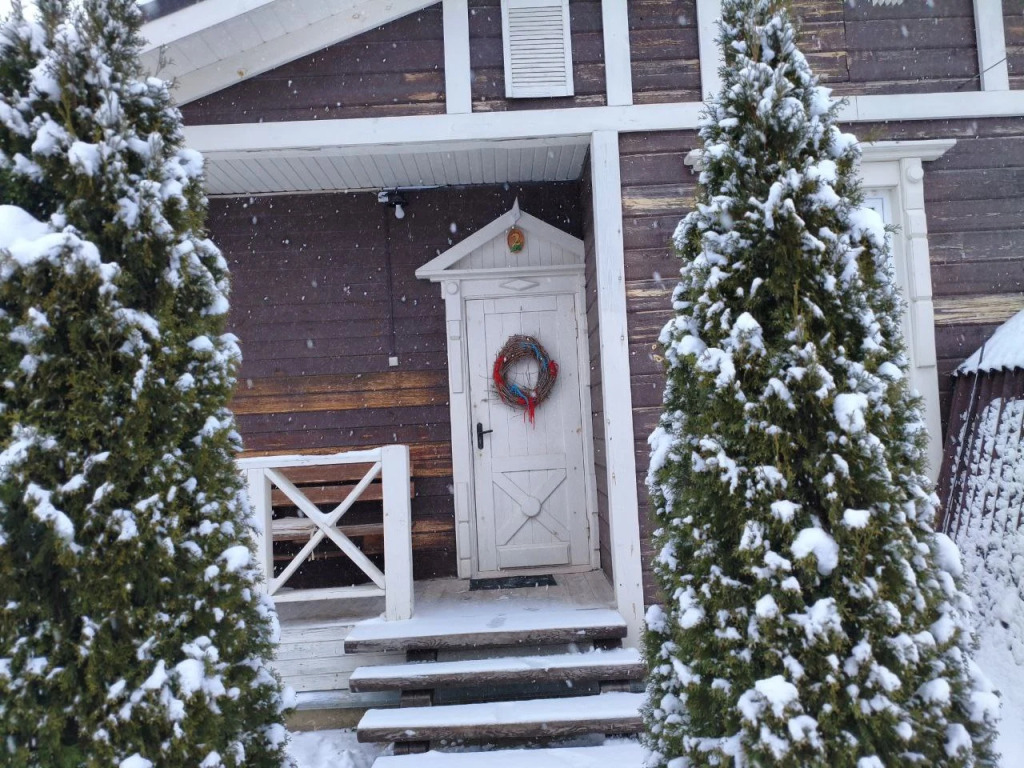 Четырёхместный номер Standard с видом на внутренний двор в Усадьба