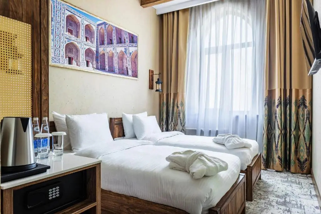 Standard Double room with city view (twin beds)