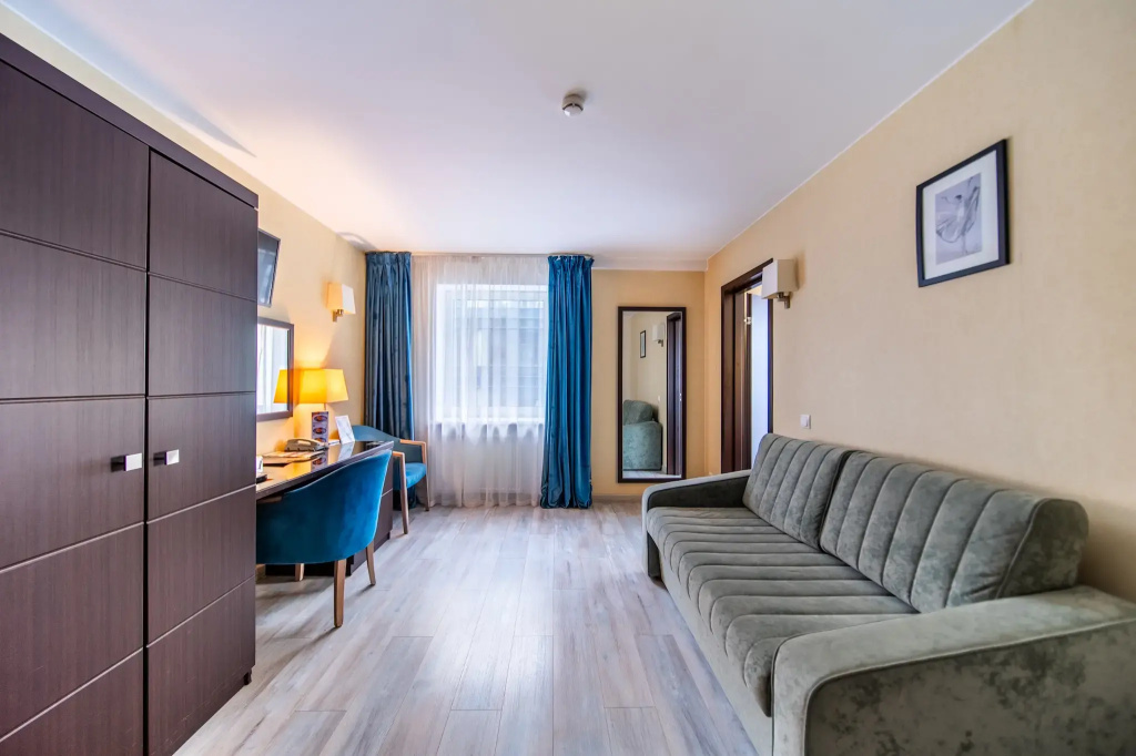 Baltiya Hotel - Tap to explore photos