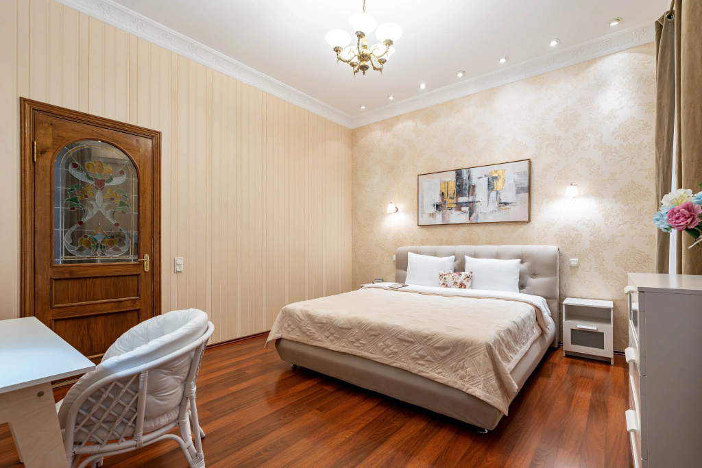 Апартаменты Sergeew Apartments Трехкомнатный Шик на Чехова 11 13 — фото