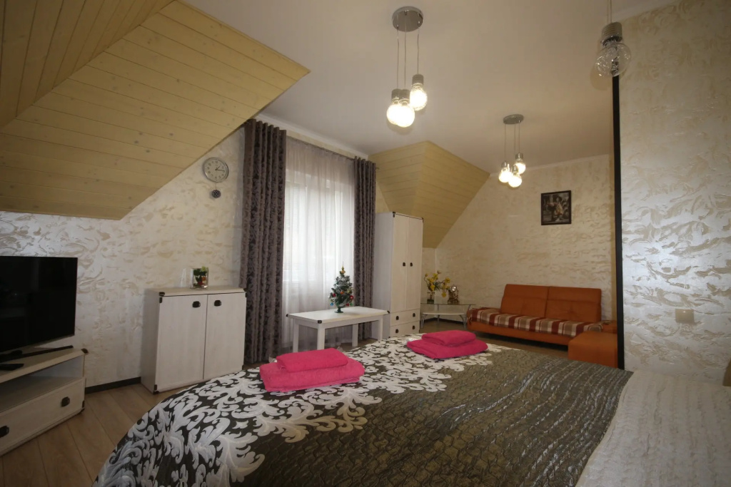 Deluxe Apartment