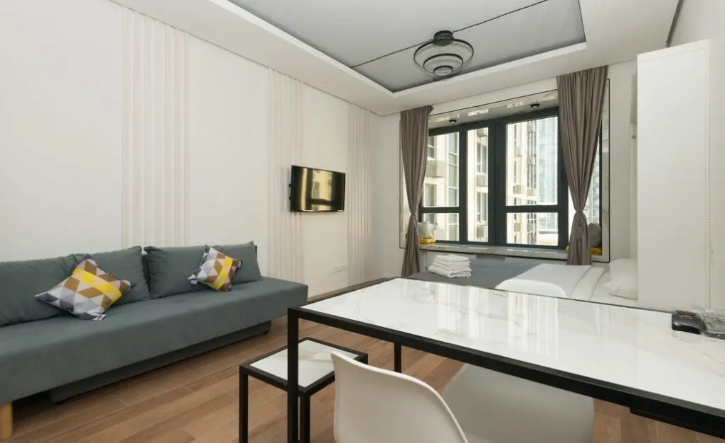 Апартаменты #2 Black studio for 2+2 by Lo Apartments — фото