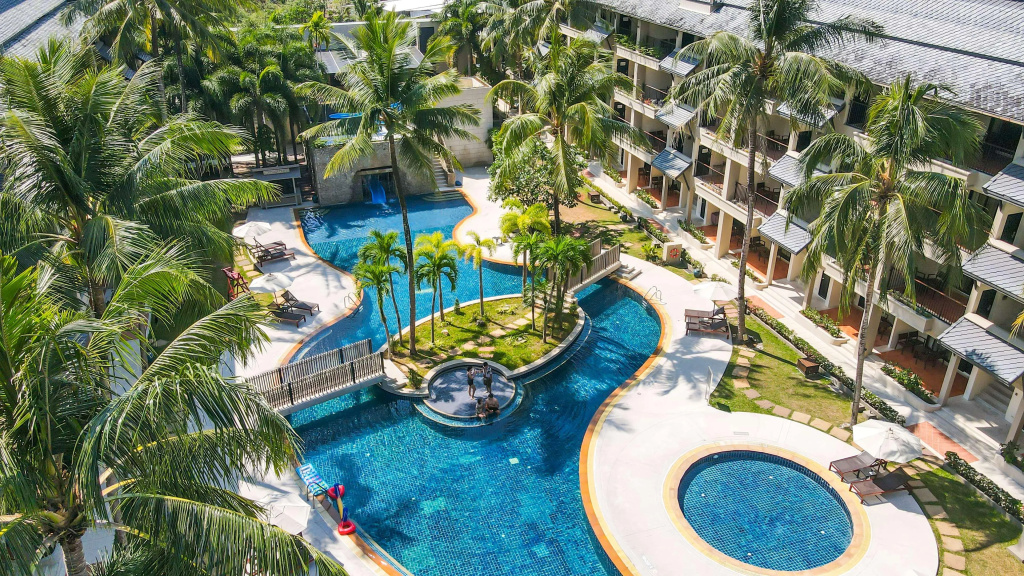 Отель Radisson Resort and Suites Phuket — фото