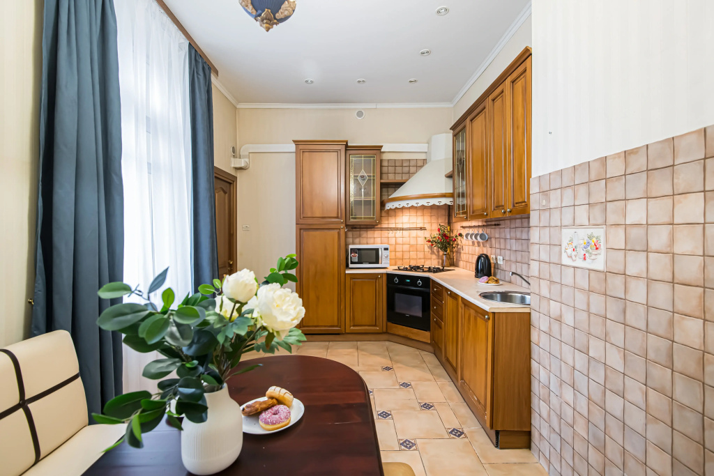 Отель Квартира GM Apartments Просторная Трехкомнатная на Арбате в Москве
