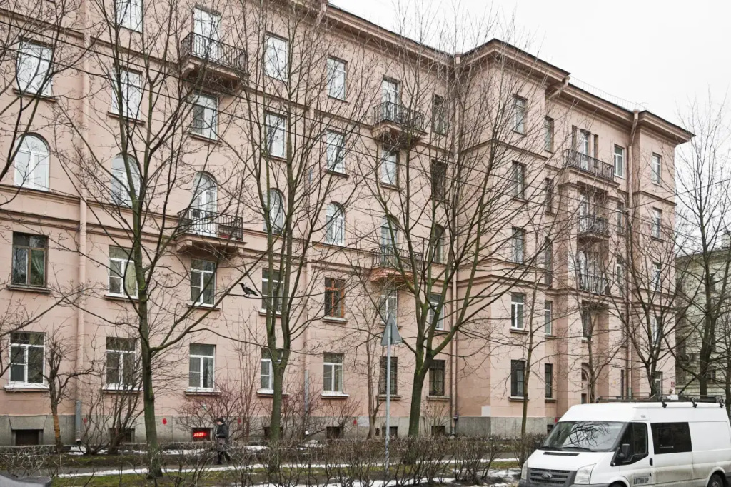 Апартаменты 1912 в Сталинке у Моста Александра Невского — фото