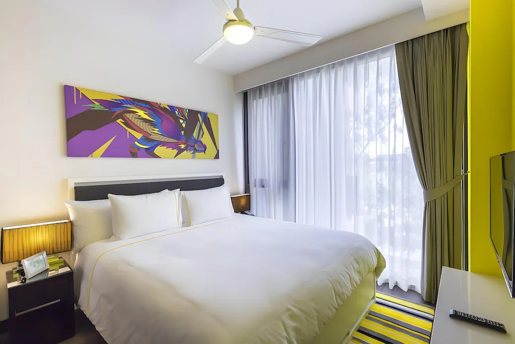 Двухместные лофт c 1 спальней с балконом двуспальная кровать в Отель Cassia Phuket, part of Banyan Group