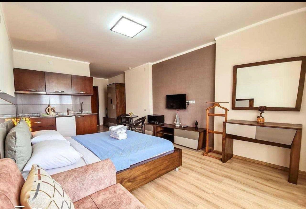 Апартаменты в апарт-отеле Orbi Residence Sea View — фото