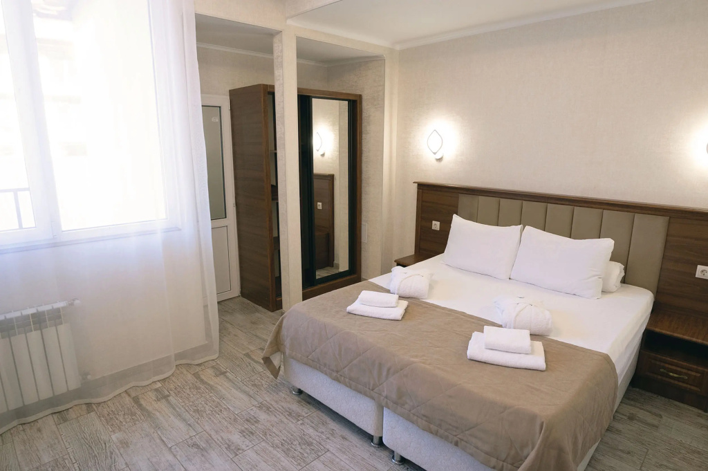 Aysberg Guest House Room Type - Superior Triple room with mountain view
