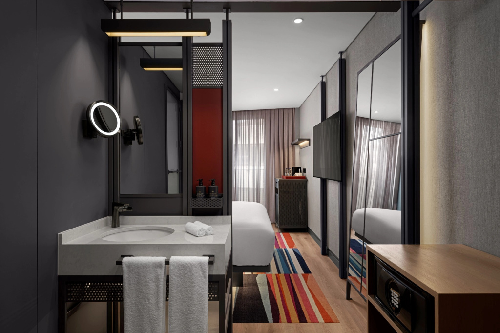 Отель Aloft Istanbul Karakoy в Стамбуле