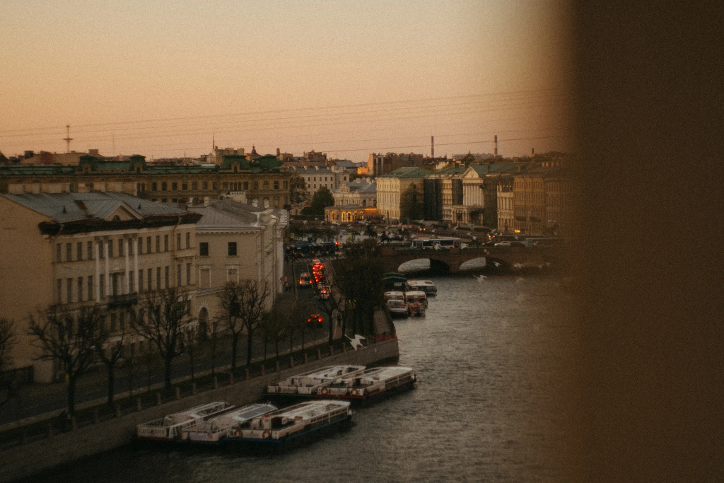 Апартаменты Minin Apartments Галерея с видом на Фонтанку 300 кв. м. — фото