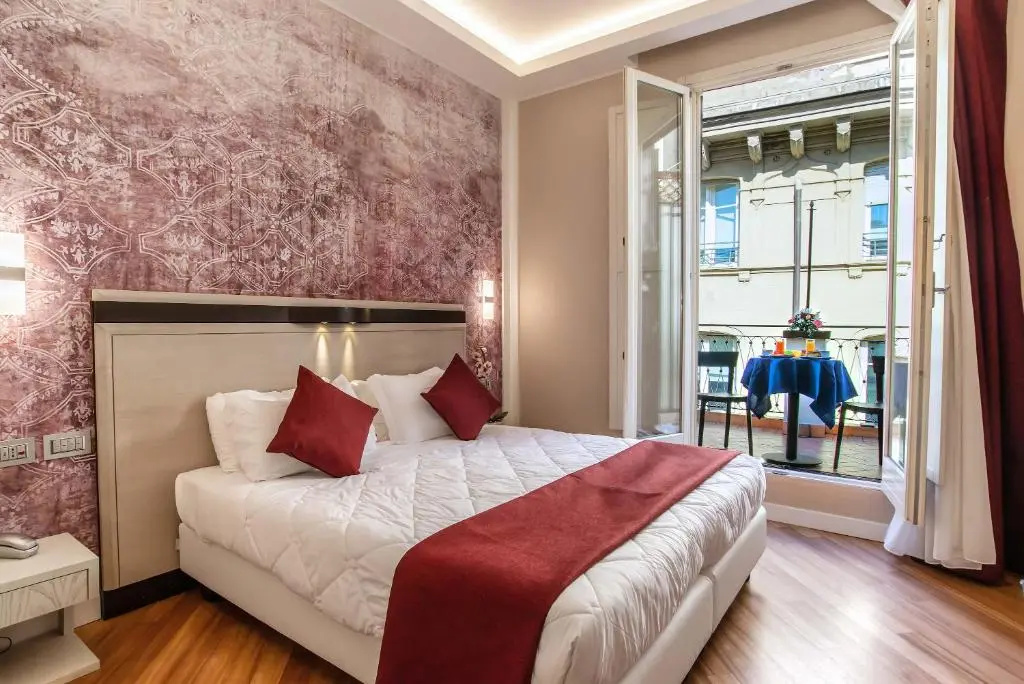 Superior Double room (full double bed)