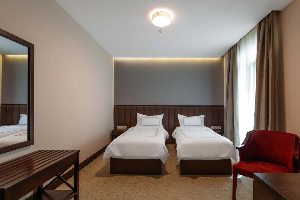 Superior Double room with balcony (twin beds)