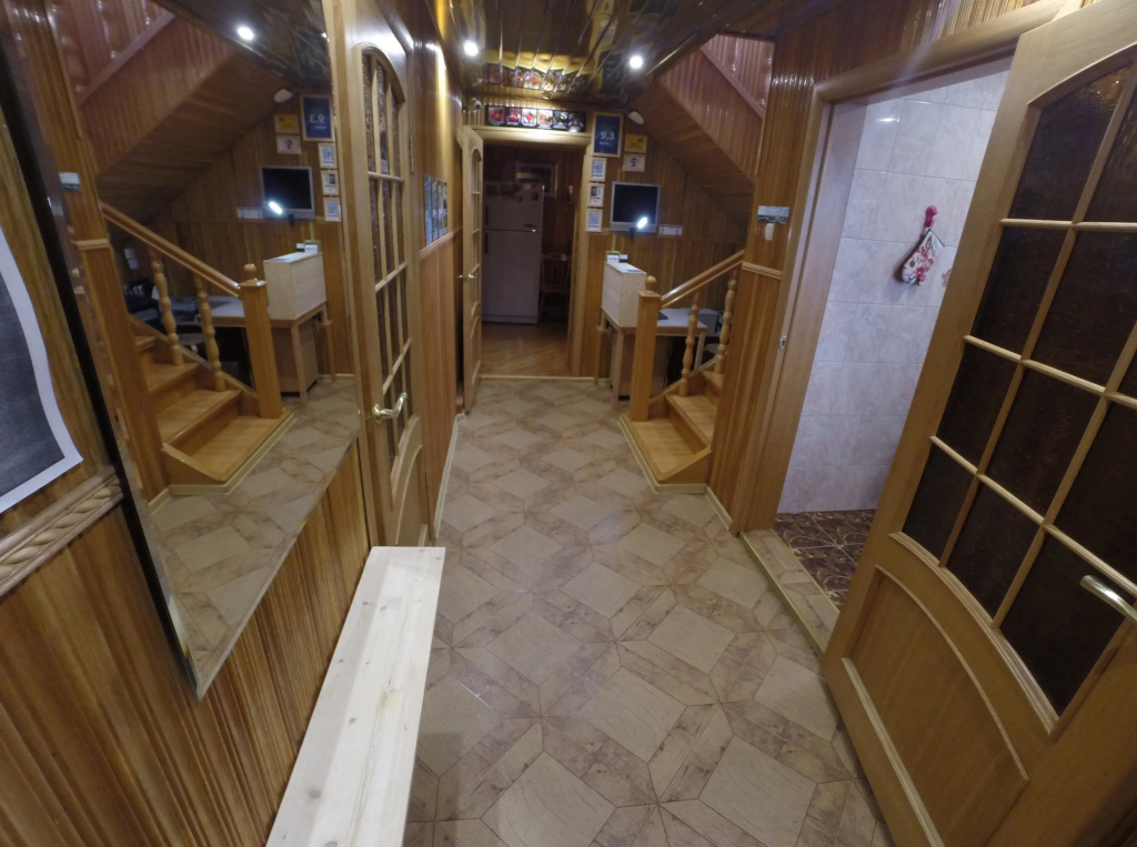 Lobby & Reception