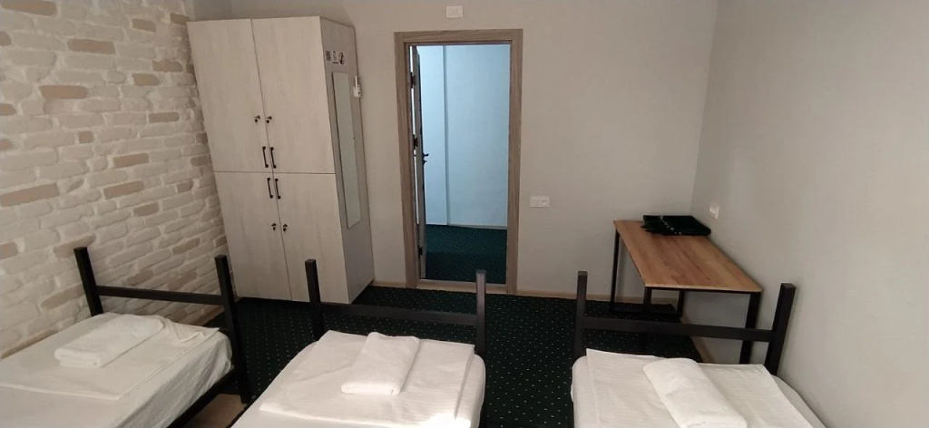 Standard Triple room with view (3 single beds)