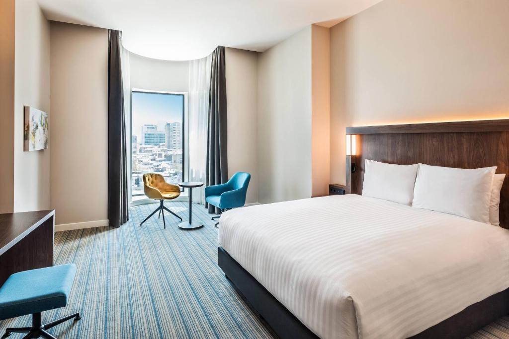 Двухместный номер Superior двуспальная кровать в Отель Courtyard by Marriott Baku