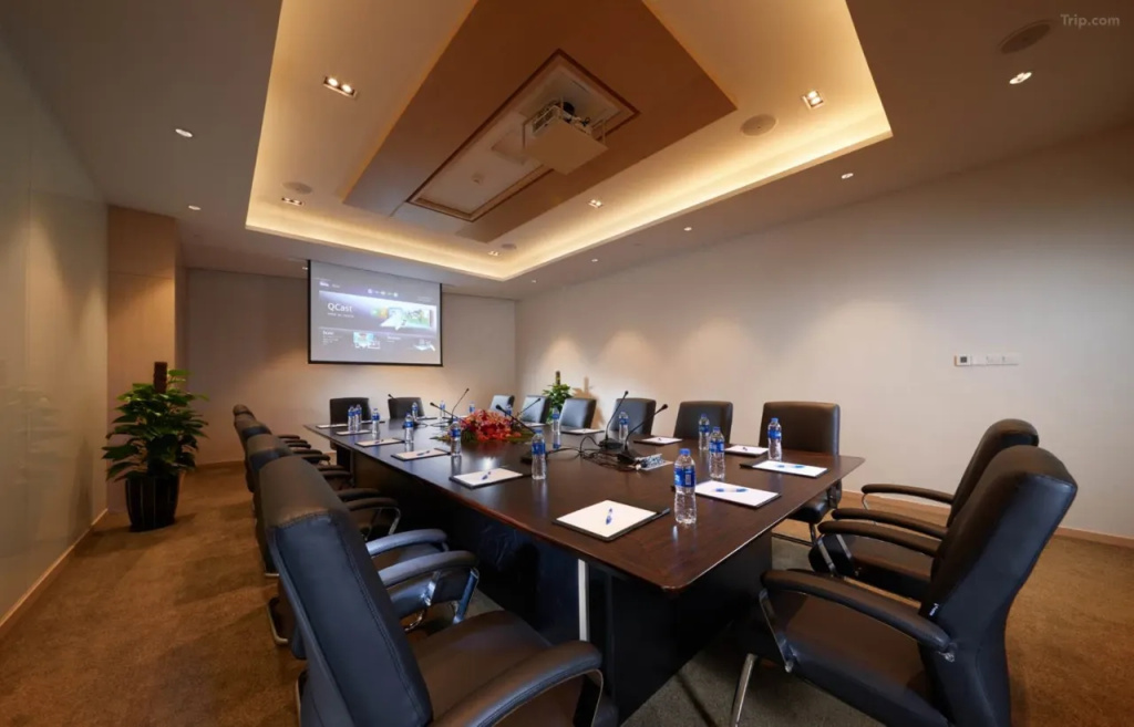 Hotel Holiday Inn Express SHANGHAI ZHENPING by IHG - Général