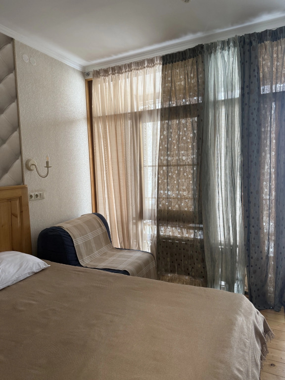 Двухместный номер Standard с балконом и с красивым видом из окна двуспальная кровать в Горная Лаванда