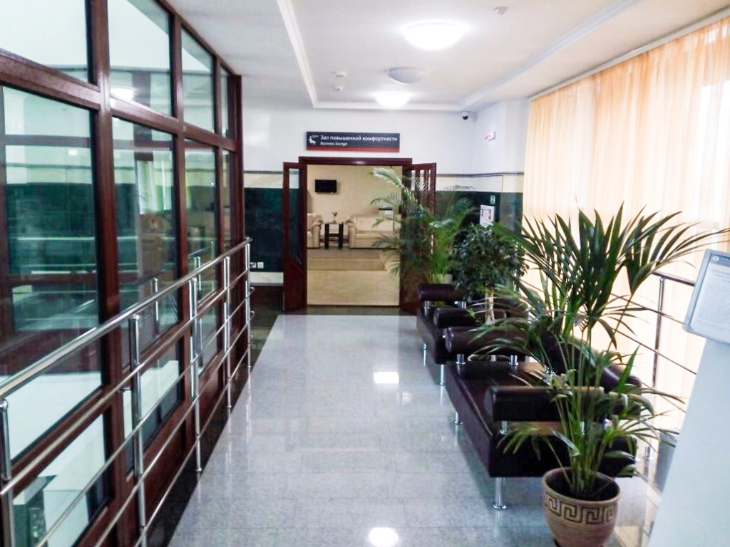 Lobby & Reception