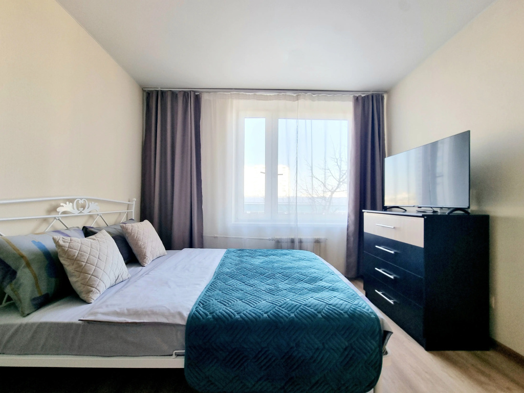 Апартаменты RoomOnDay в ЖК Саяны-Парк арт.000524 — фото
