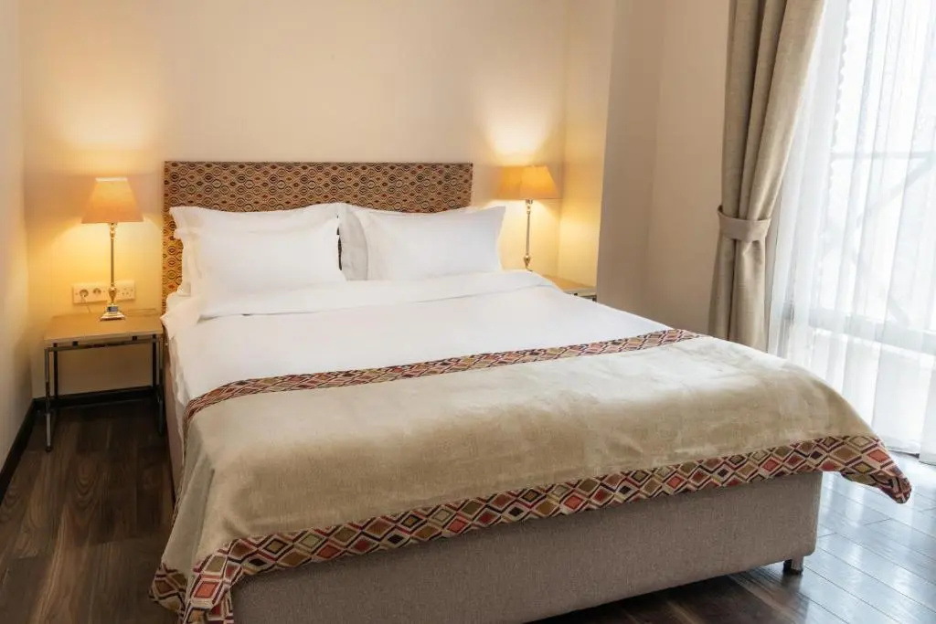 Double Junior Suite with balcony and with city view (full double bed)