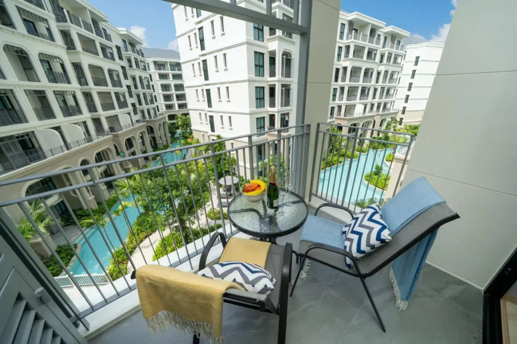 The Legendary 408 Apartments