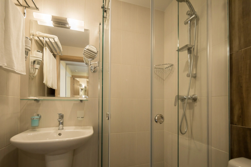 Двухместный номер Standard с балконом 2 отдельные кровати в Бургас