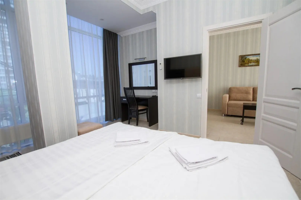 Deluxe with Kitchen Lyuks Building room