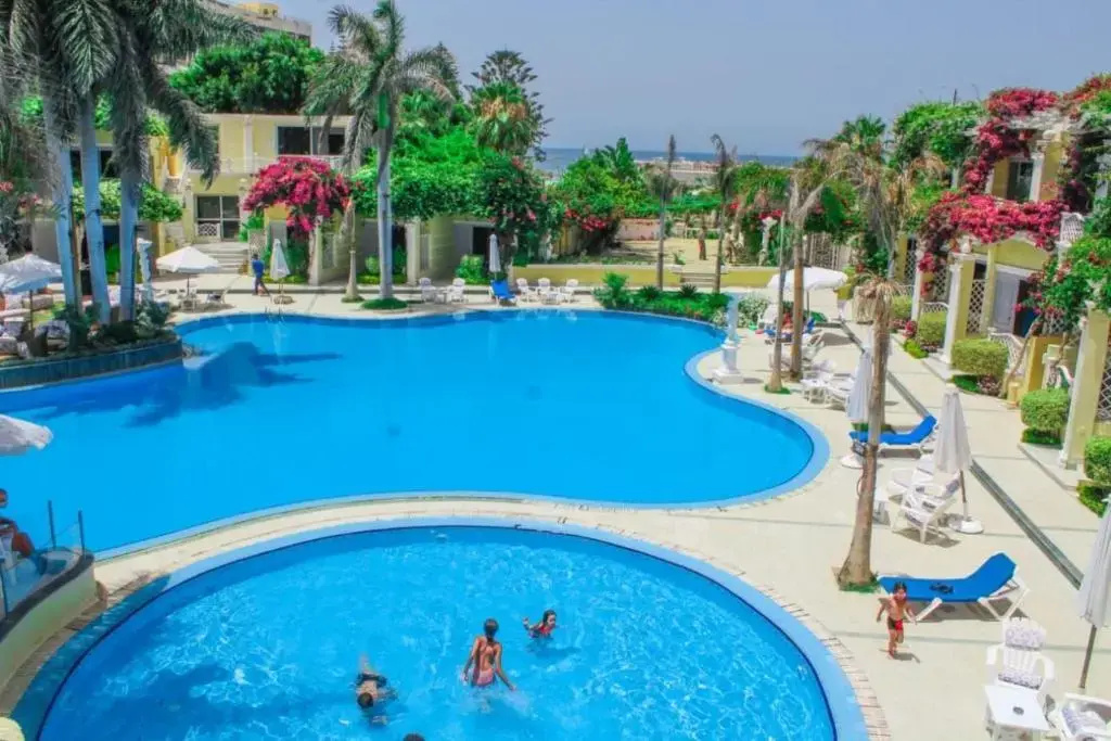 Paradise Inn Beach Resort Maamoura Resort