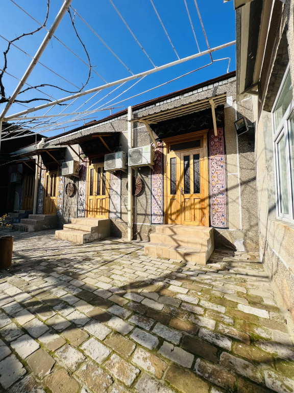 Al-Motrudiy Guest House