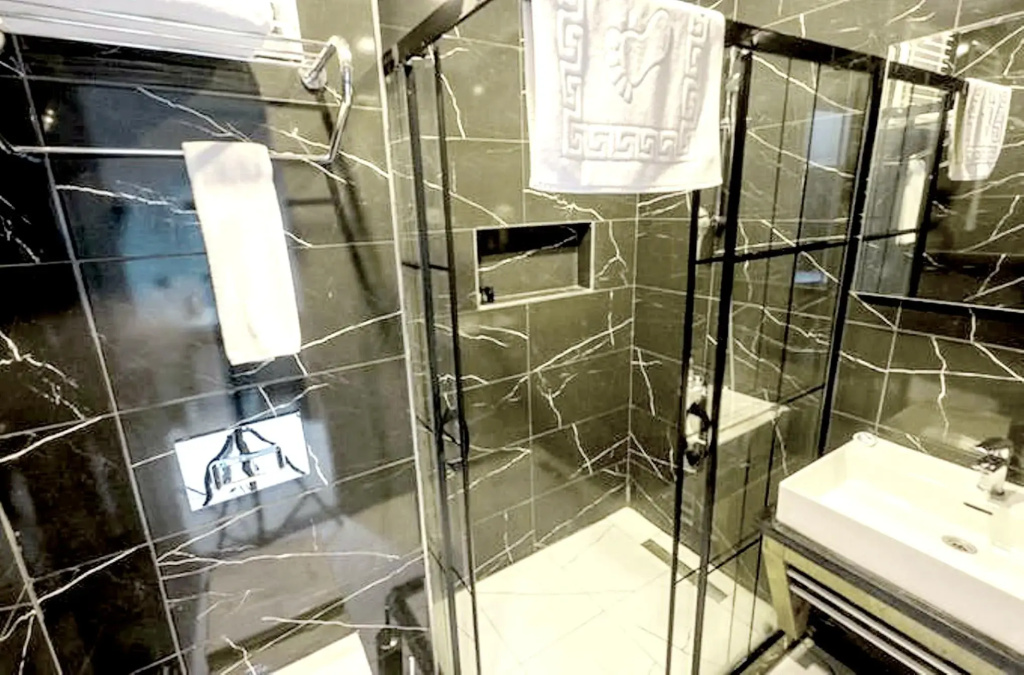 Economy No Window Double room (full double bed)