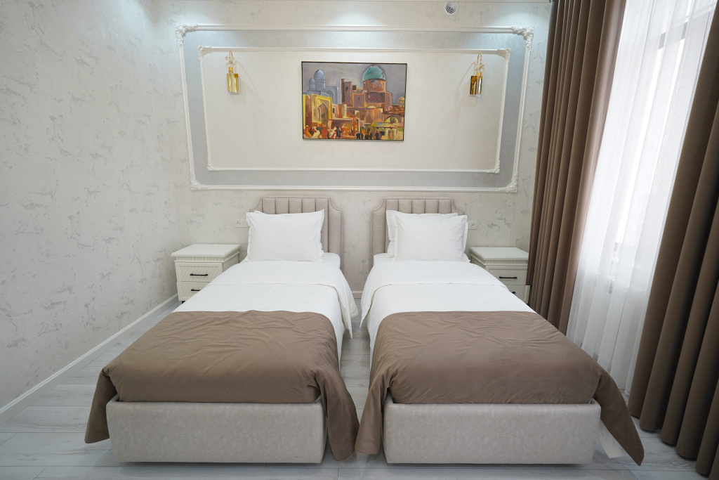 Deluxe Double room with view (twin beds)