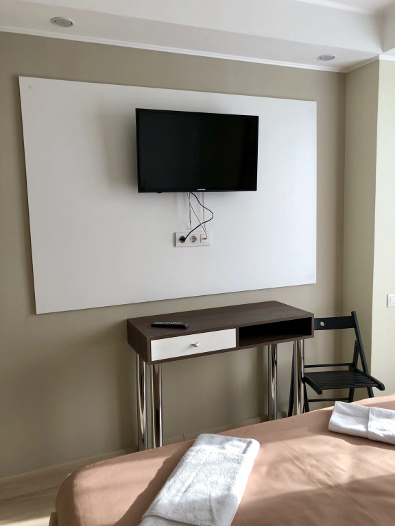 Deluxe Double room with city view (full double bed)
