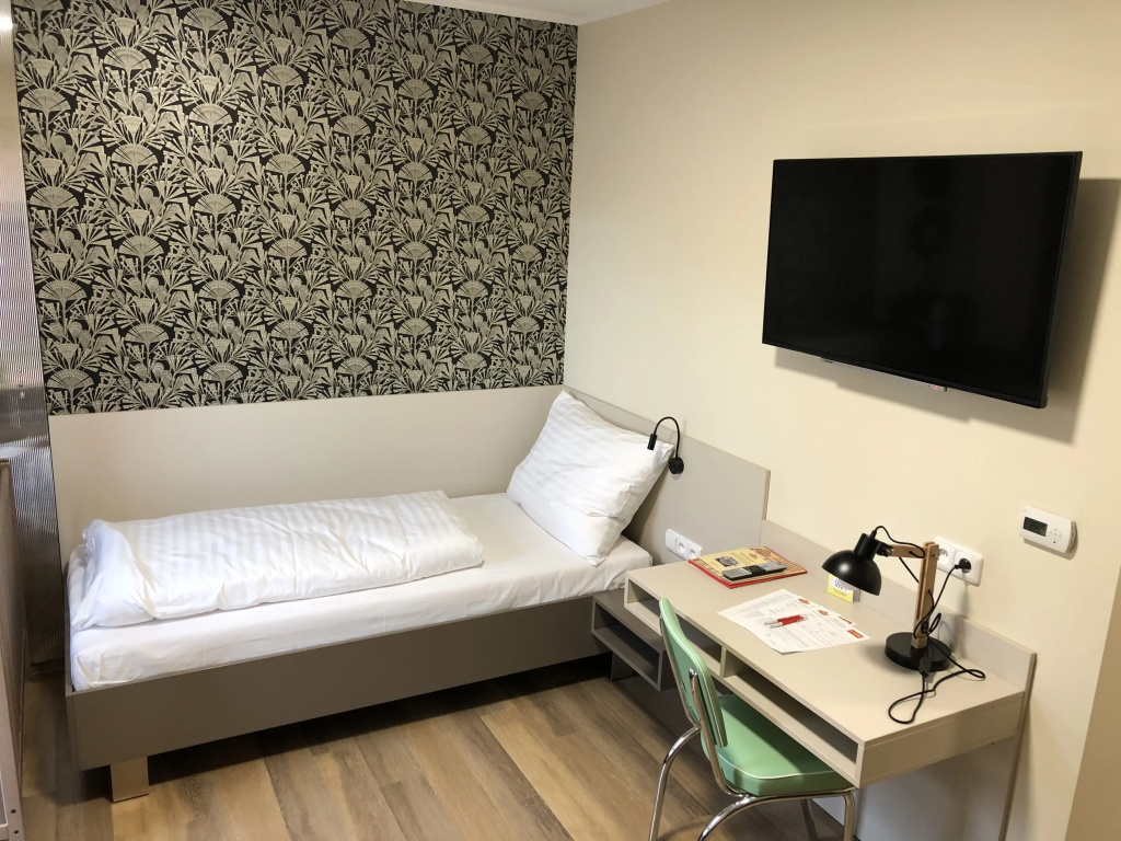 Standard Double room (full double bed)