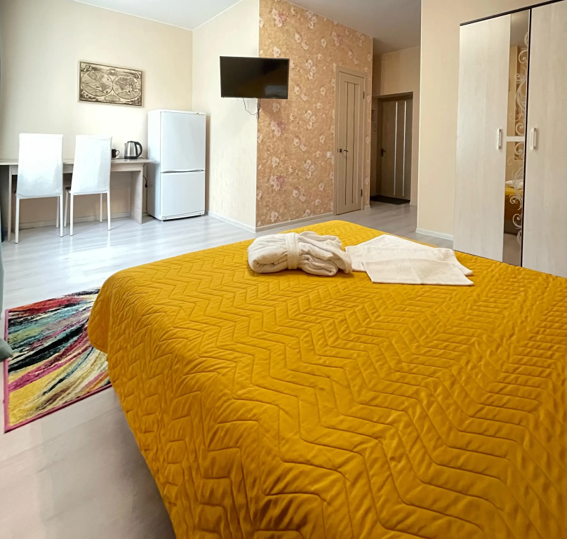 Business Double room (full double bed)