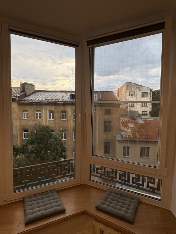 Квартира на Лиговке у метро с видом на закат — фото