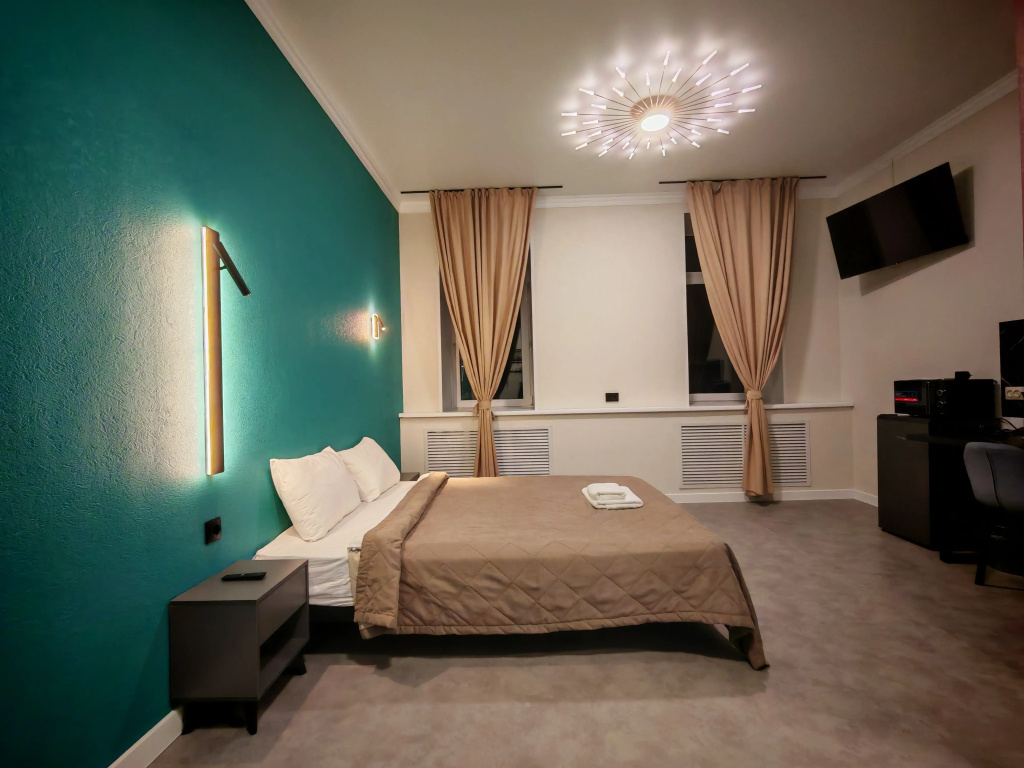 Deluxe Studio with courtyard view
