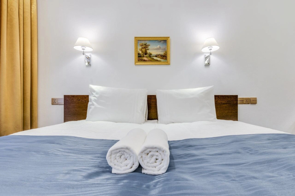 Отель Rotas City Center