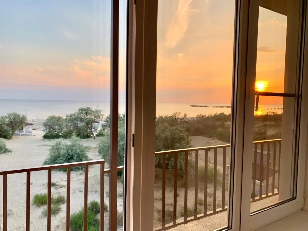 Deluxe room with balcony and with sea view