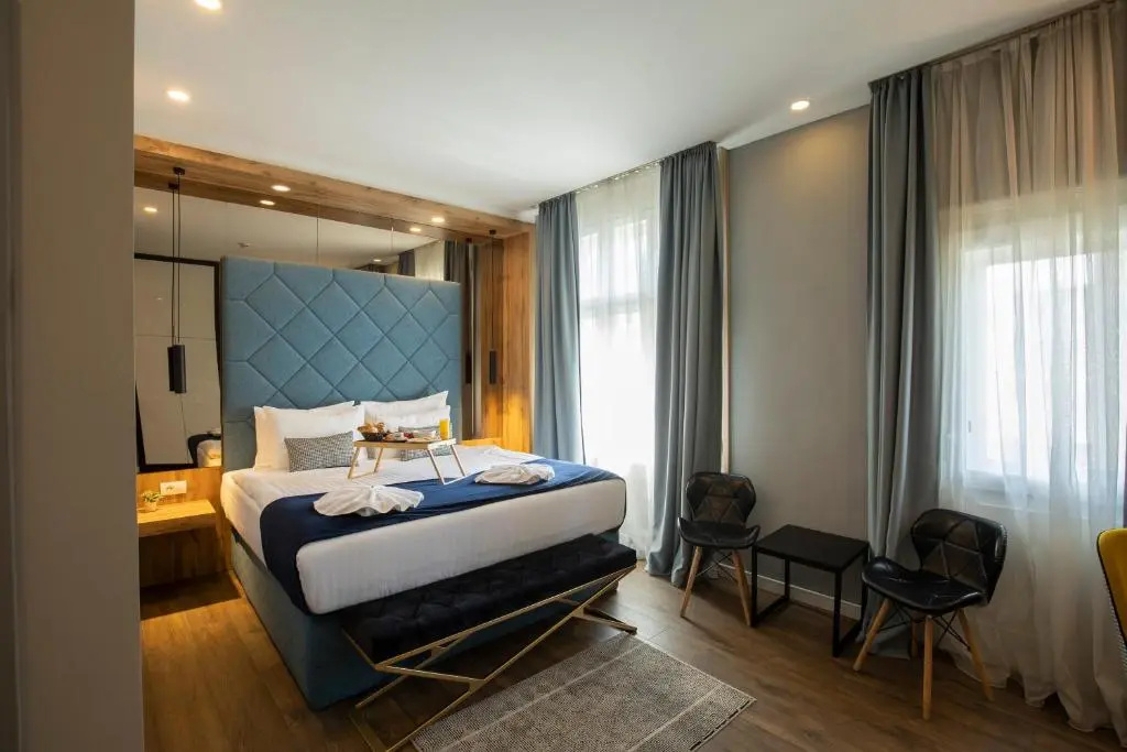 Nobel Gallery Hotel — фото