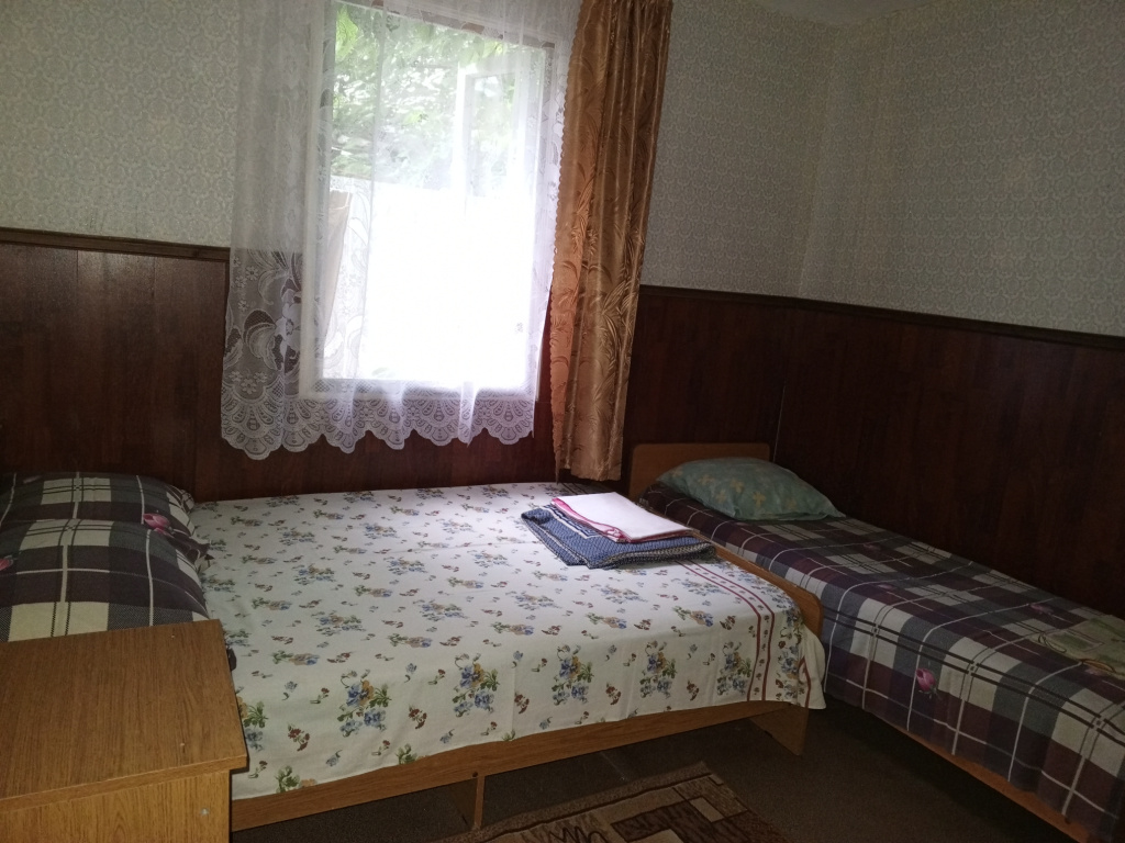 Economy Triple room