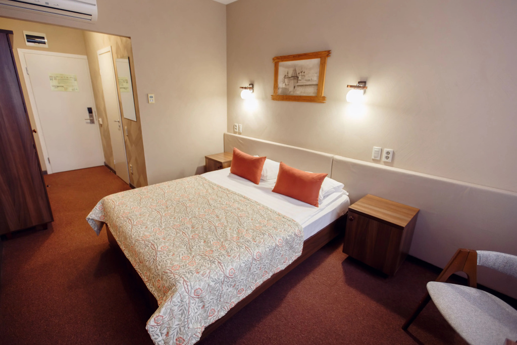 Alesha Popovich Dvor Room Type - Standard Double room full double bed