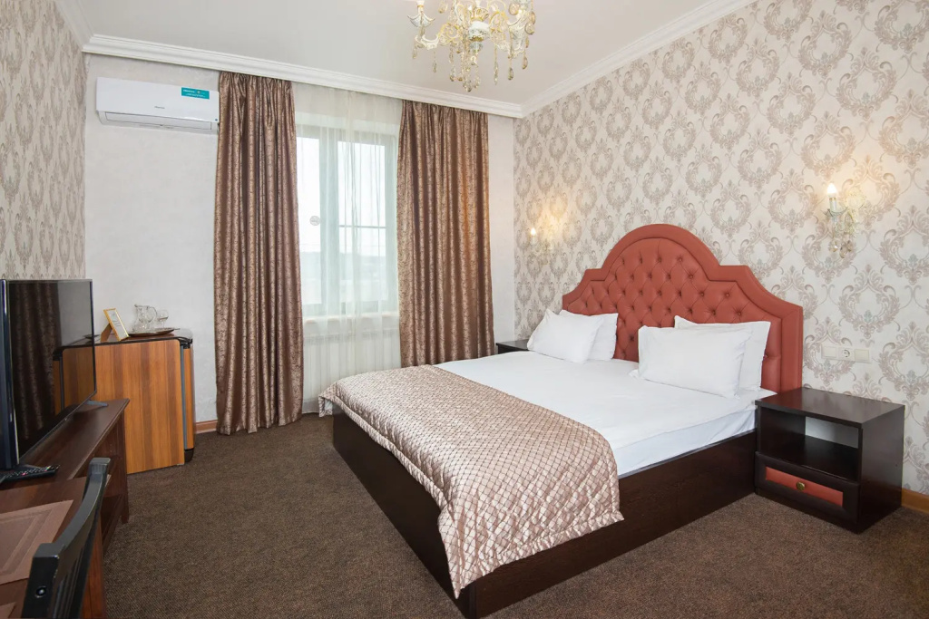 Double Junior Suite with view (full double bed)
