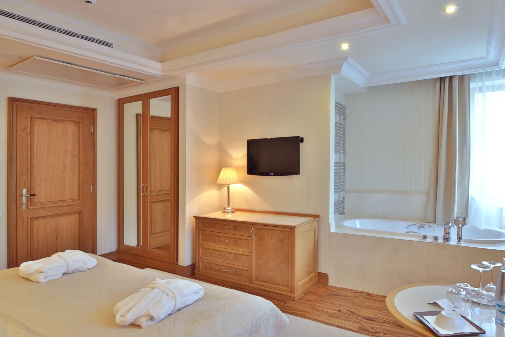 Resort Retro Riverside Wellness - Chambres