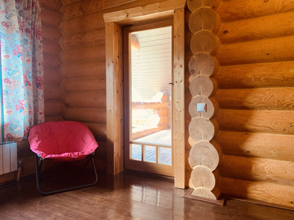 Трёхместный номер Standard с балконом и с красивым видом из окна в Сокольский бор